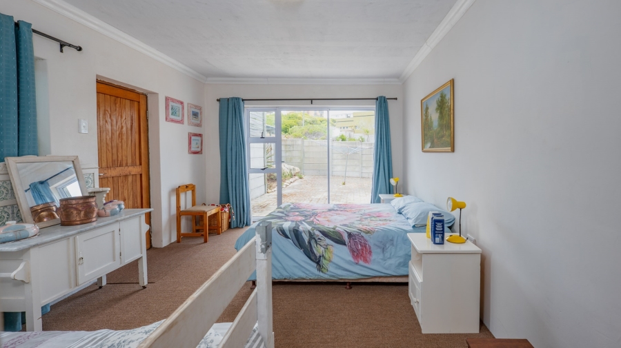 3 Bedroom Property for Sale in Struisbaai Western Cape